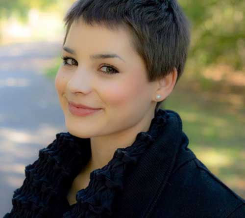 Very Short Pixie for Round Faces Very Short Pixie Cut for Round Faces