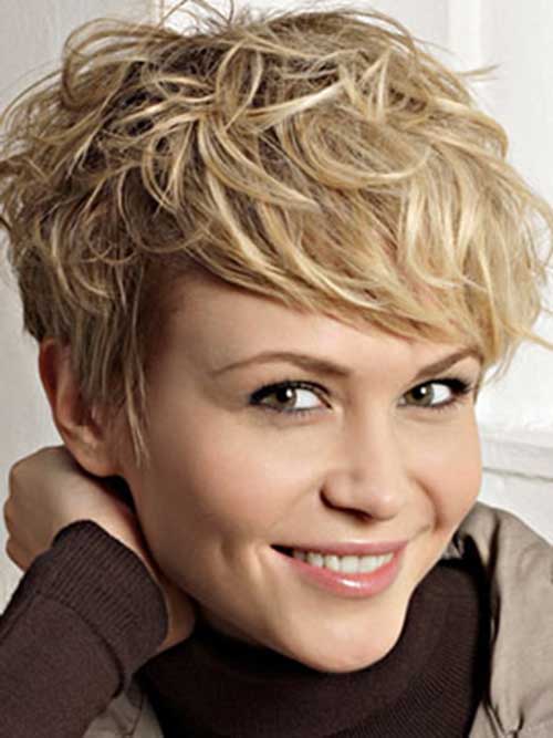 25+ Short Wavy Pixie Hairstyles  Pixie Cut - Haircut for 2019