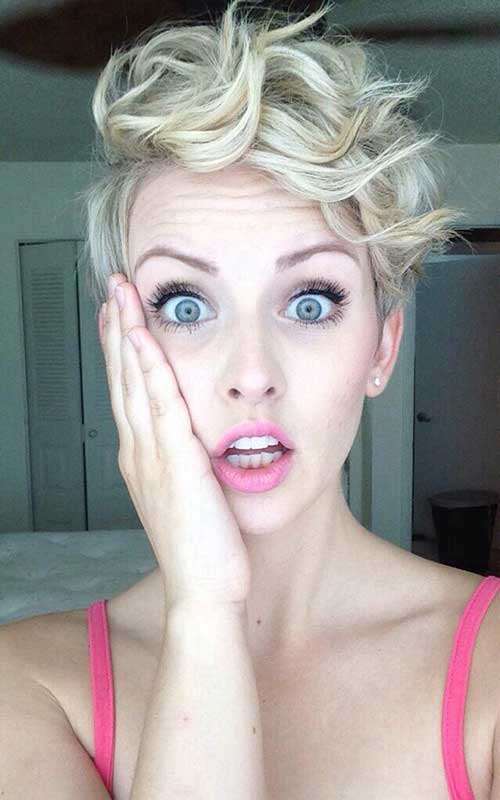 Pixie Cuts for Curly Hairs-15