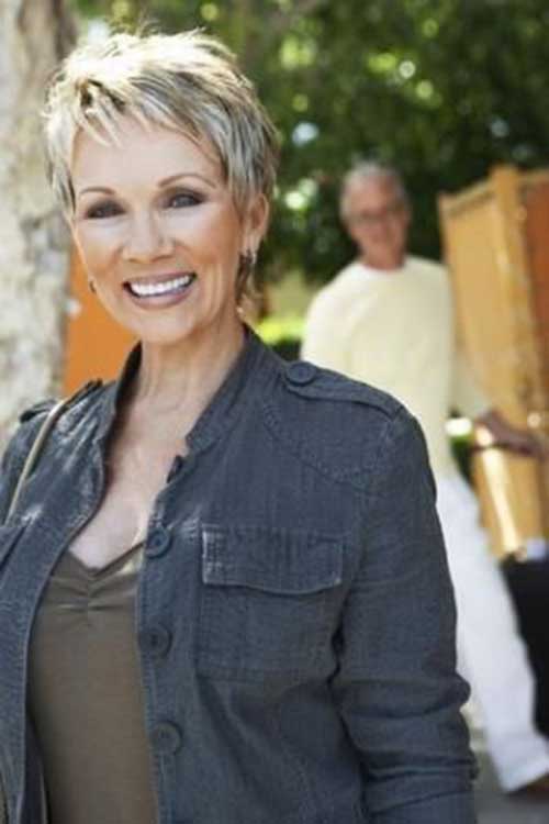 Pixie Haircuts for Older Ladies-27