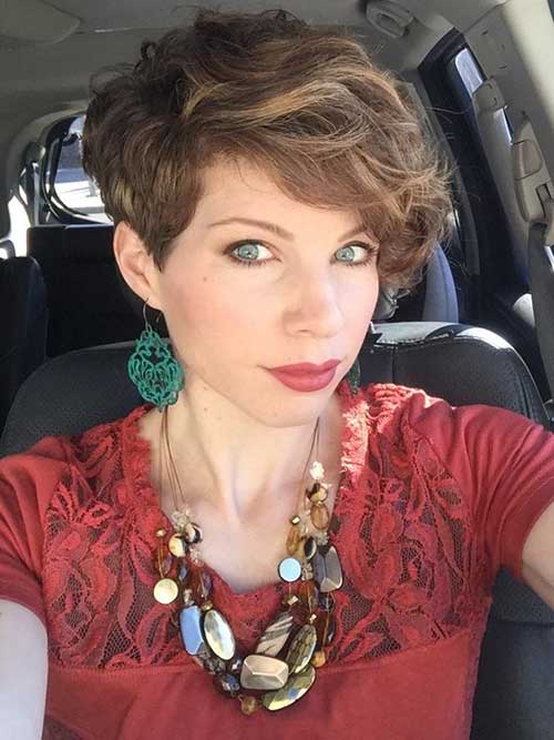 Pixie Cuts for Curly Hairs-8