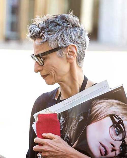 30 cool pixie haircut for older ladies  pixie cut