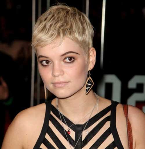 Classic Blonde Pixie Classic Blonde Pixie Style
