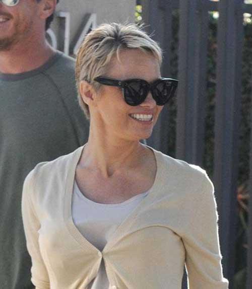 10 Pamela Anderson Pixie Cuts