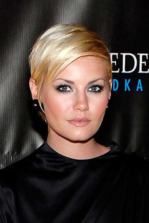 Casual Blonde Pixie Hair Casual Blonde Pixie Haircut