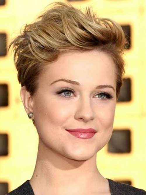 Blonde Pixie Hairstyles for Round Faces