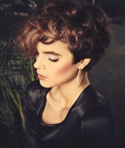 Best Pixie Haircuts for Curly Hair