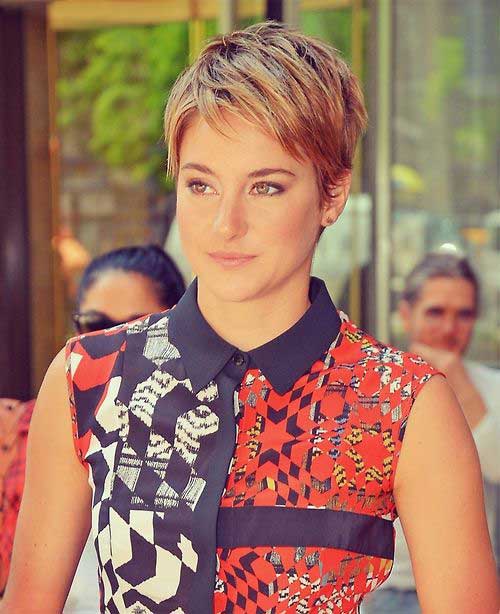 Chic Short Pixie Haircut Pictures